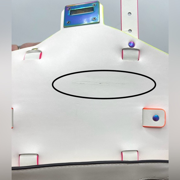 Michael Kors Manhattan Medium Contrast Trim Satchel - Picture 15 of 16